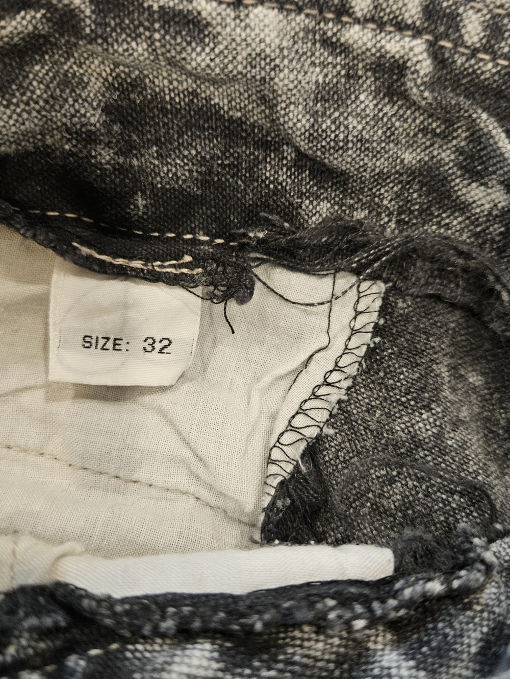 Vintage 80s Cotler Acid Wash Denim Shorts Size 32 –  Pleated Retro Jean Shorts - Picture 3 of 8